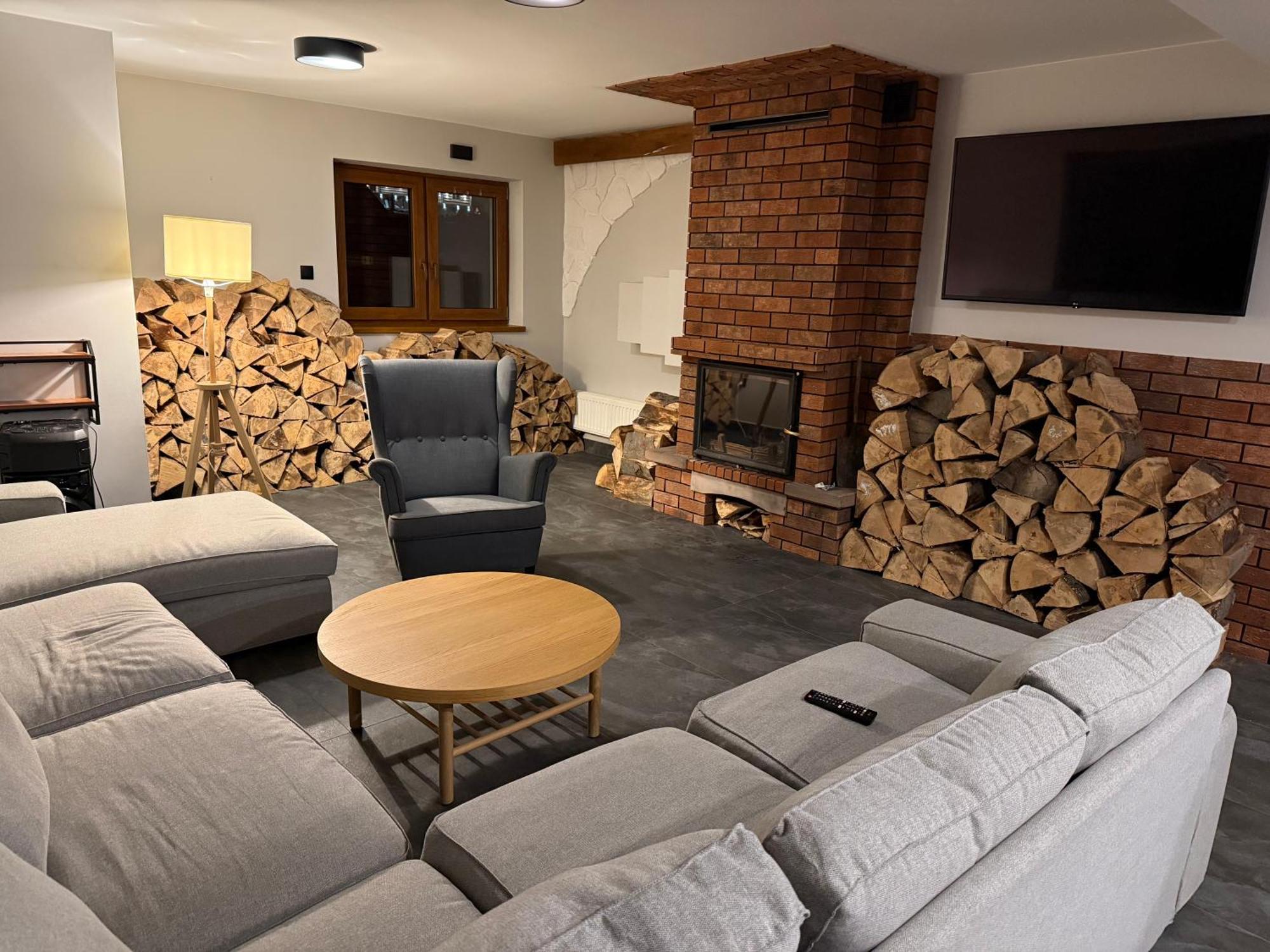 Villa 84 & Apartments - Sauna & Jacuzzi — Photos 3